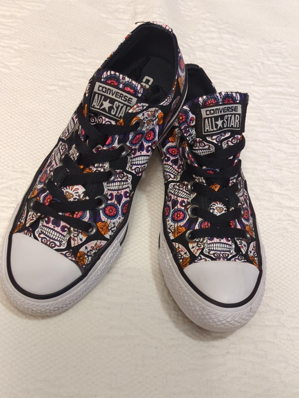 Converse All Star Canvas  – Día de Muertos / Sugar Skull Pattern Mens 4 Women 6